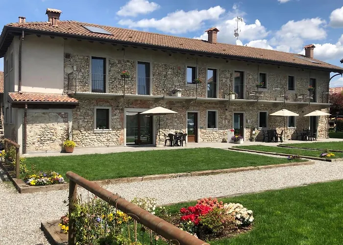 Tenuta Legnate-lake Maggiore, Mxp, Leonardo Accademy 3* Sesto Calende